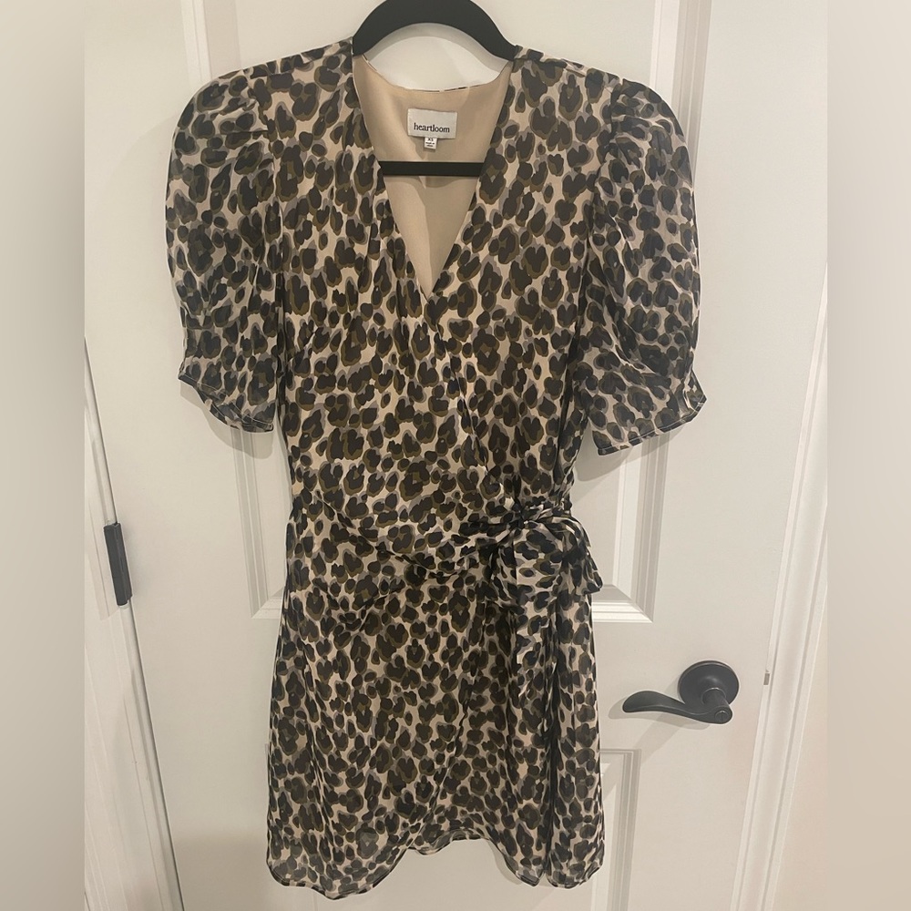 Women’s Heartloom chiffon leopard wrap mini dress. Size XS
